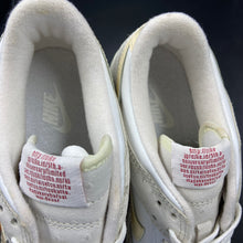 Load image into Gallery viewer, US10 Nike Dunk Low iD “White Dunk” (2005)
