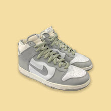 Load image into Gallery viewer, US12 Nike Dunk High Medium Grey (2002)
