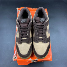 Load image into Gallery viewer, US12 Nike Dunk Low Corduroy Baroque Brown (2007)
