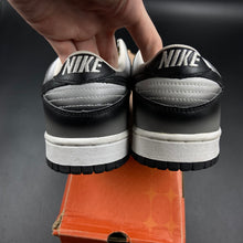 Load image into Gallery viewer, US9 Nike Dunk Low Haze (2003)
