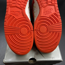 Load image into Gallery viewer, US10 Nike SB Dunk High Supreme Orange Stars (2003)
