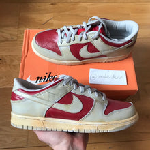 Load image into Gallery viewer, US10 Nike Dunk Low VNTG Reverse Ultraman (2010)

