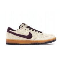 Load image into Gallery viewer, US12 Nike SB Dunk Low Hemp Red (2003)
