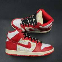Load image into Gallery viewer, US9.5 Nike SB Dunk High Supreme Red Stars (2003)
