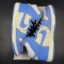 Load image into Gallery viewer, US10.5 Nike SB Dunk High Supreme Blue Stars (2003)
