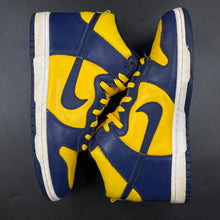 Load image into Gallery viewer, US10 Nike Dunk High Michigan (2003)
