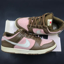 Load image into Gallery viewer, US13 Nike SB Dunk Low Stüssy Cherry (2005)
