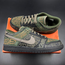 Load image into Gallery viewer, US12 Nike Dunk Low Doernbecher (2006)
