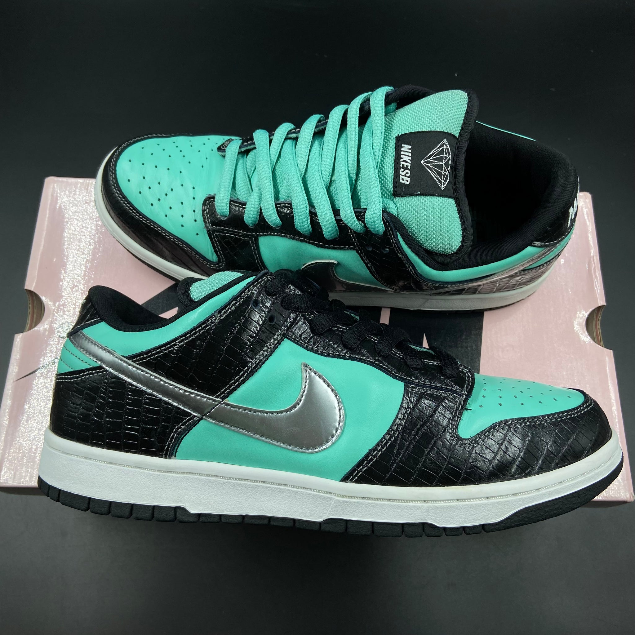 US11 Nike SB Dunk Low Tiffany 2005