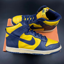 Load image into Gallery viewer, US12 Nike Dunk High Michigan VNTG (2007)
