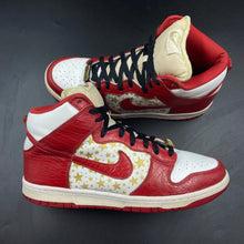 Load image into Gallery viewer, US11 Nike SB Dunk High Supreme Red Stars (2003)
