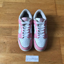 Load image into Gallery viewer, US9 Nike Dunk Low Real Pink (2005)
