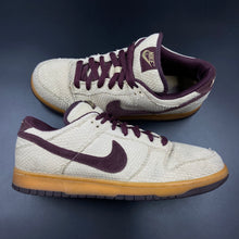Load image into Gallery viewer, US12 Nike SB Dunk Low Hemp Red (2003)
