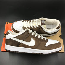 Load image into Gallery viewer, US10 Nike Dunk Low Baroque Brown White (2004)
