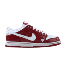 Load image into Gallery viewer, US6 Nike Dunk Low Valentine’s Day (2004)
