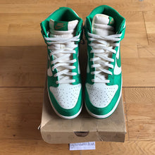 Load image into Gallery viewer, US12 Nike Dunk High Lucky Green (2010)
