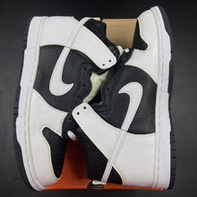 Load image into Gallery viewer, US10.5 Nike Dunk High Stormtrooper Footaction (2002)
