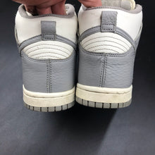 Load image into Gallery viewer, US5 Nike Dunk High Medium Grey (2011)

