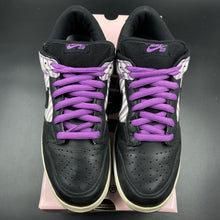 Load image into Gallery viewer, US12 Nike SB Dunk Low Avenger Purple (2005)
