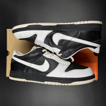 Load image into Gallery viewer, US12 Nike Dunk Low Barcode (2005)
