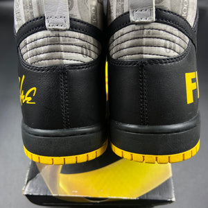 US11 Nike Dunk High FLOM x Livestrong (2009)