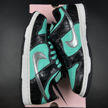 Load image into Gallery viewer, US11 Nike SB Dunk Low Tiffany (2005)
