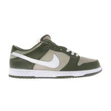 Load image into Gallery viewer, US10 Nike Dunk Low Olive Euro (2004)

