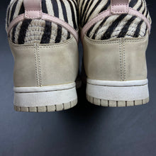 Load image into Gallery viewer, US6 Nike Dunk High Zebra (2005)

