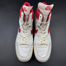 Load image into Gallery viewer, US12.5 Nike Air Ship Red White (1984)
