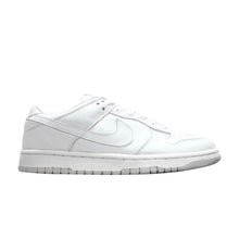 Load image into Gallery viewer, US13 Nike Dunk Low White Grey (2003)
