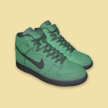 Load image into Gallery viewer, US12 Nike Dunk High Glow in the Dark (2006)
