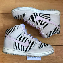 Load image into Gallery viewer, US7 Nike Dunk High Zebra (2005)
