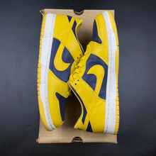 Load image into Gallery viewer, US11 Nike Dunk Low Reverse Michigan (1999)
