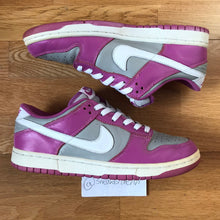Load image into Gallery viewer, US8 Nike Dunk Low Viola (2002)
