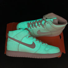 Load image into Gallery viewer, US12 Nike Dunk High Glow in the Dark (2006)
