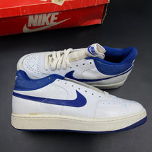 Load image into Gallery viewer, US12 Nike Sky Force 3/4 White / Blue (1984)
