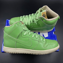 Load image into Gallery viewer, US12 Nike SB Dunk High Statue of Liberty (2011)
