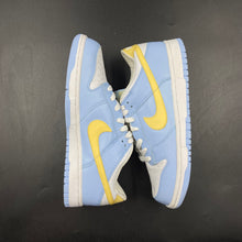 Load image into Gallery viewer, US8 Nike Dunk Low Ice Blue Maize (2004)
