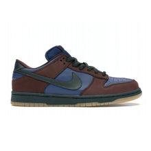 Load image into Gallery viewer, US13 Nike SB Dunk Low Barf (2003)
