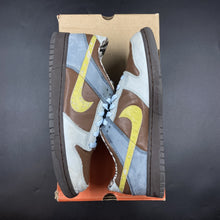 Load image into Gallery viewer, US10.5 Nike Dunk Low Bison Celery (2006)
