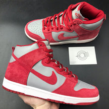 Load image into Gallery viewer, US10 Nike SB Dunk High UNLV (2005)
