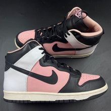 Load image into Gallery viewer, US10.5 Nike Dunk High Black Pink (2005)
