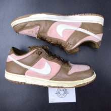 Load image into Gallery viewer, US13 Nike SB Dunk Low Stüssy Cherry (2005)
