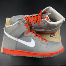 Load image into Gallery viewer, US14 Nike Dunk High Un-Pigeon NYC (2012)
