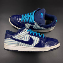 Load image into Gallery viewer, US12 Nike SB Dunk Low Avenger Blue Patent (2005)
