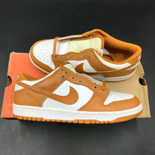 Load image into Gallery viewer, US8.5 Nike Dunk Low Curry (1999)
