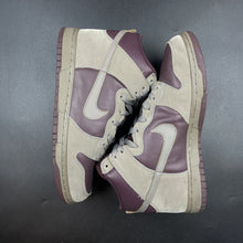 Load image into Gallery viewer, US8.5 Nike Dunk High Iron Mahogany (2003)
