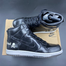 Load image into Gallery viewer, US10 Nike Dunk High Mastermind Japan Black (2012)
