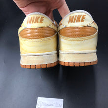 Load image into Gallery viewer, US9.5 Nike Dunk Low VNTG Reverse Curry (2010)
