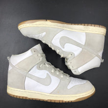 Load image into Gallery viewer, US10 Nike Dunk High APC (2012)
